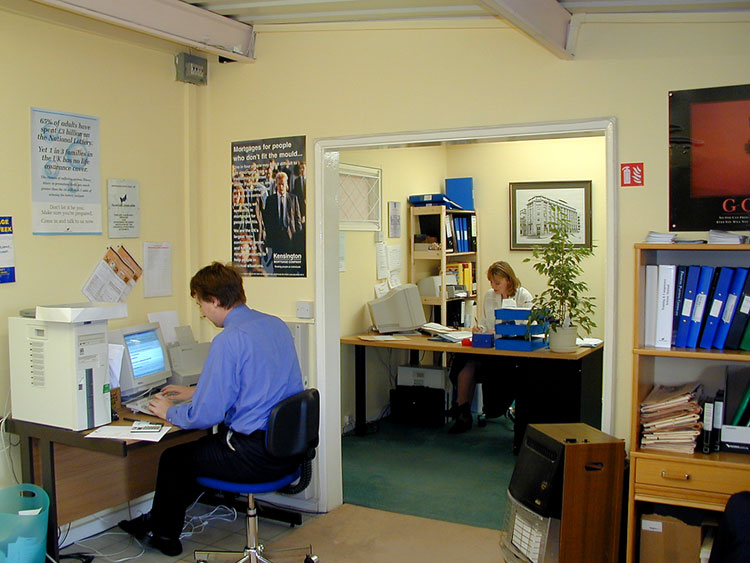 400sq ft Offices - click for a larger image