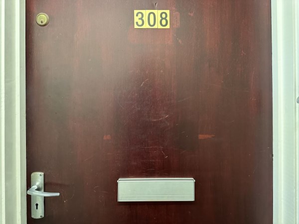 300 sq. ft. Office/Studio Suite (with Air Conditioning)
