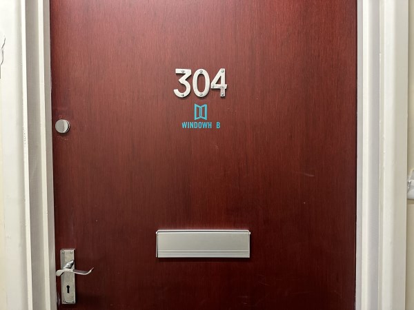 300 sq. ft. Office/Studio Suite (with Air Conditioning)