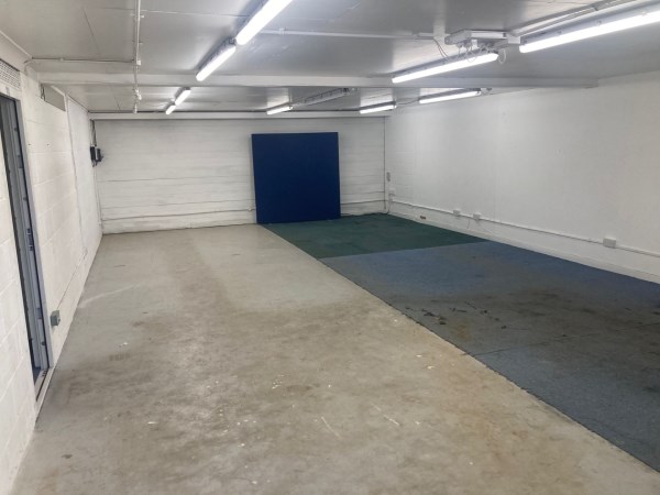 800 sq. ft. Low Industrial Unit
