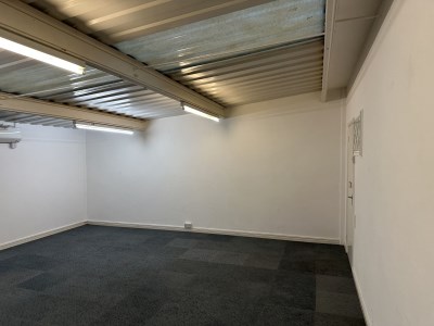400 sq. ft. Office/Studio Suite (with Air Conditioning)